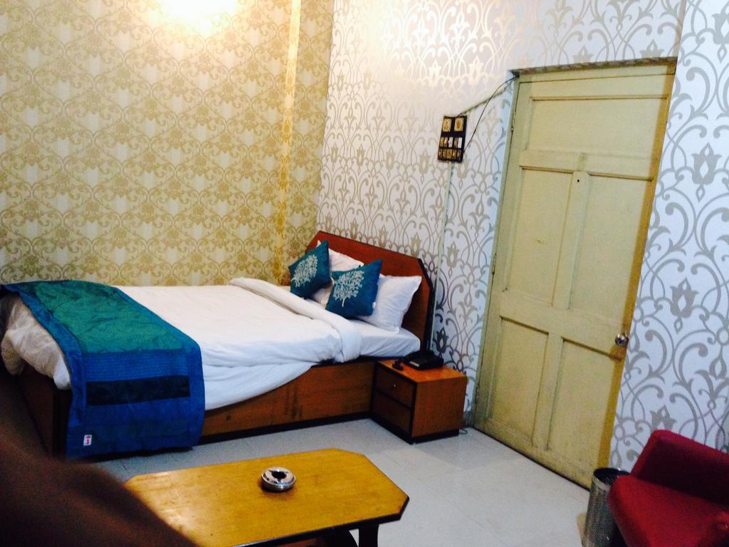 Hotel Bengal -100M From Park Circus 7 Point Kalkutta Exterior foto